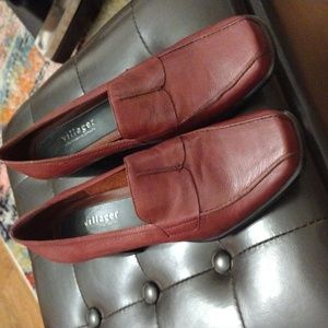 Liz Claiborne Burgundy Shoes